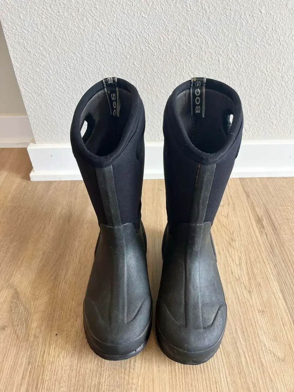 Bogs, Classic High Youth Insulated Winter, Waterproof Rain Boots, Black, 2Y